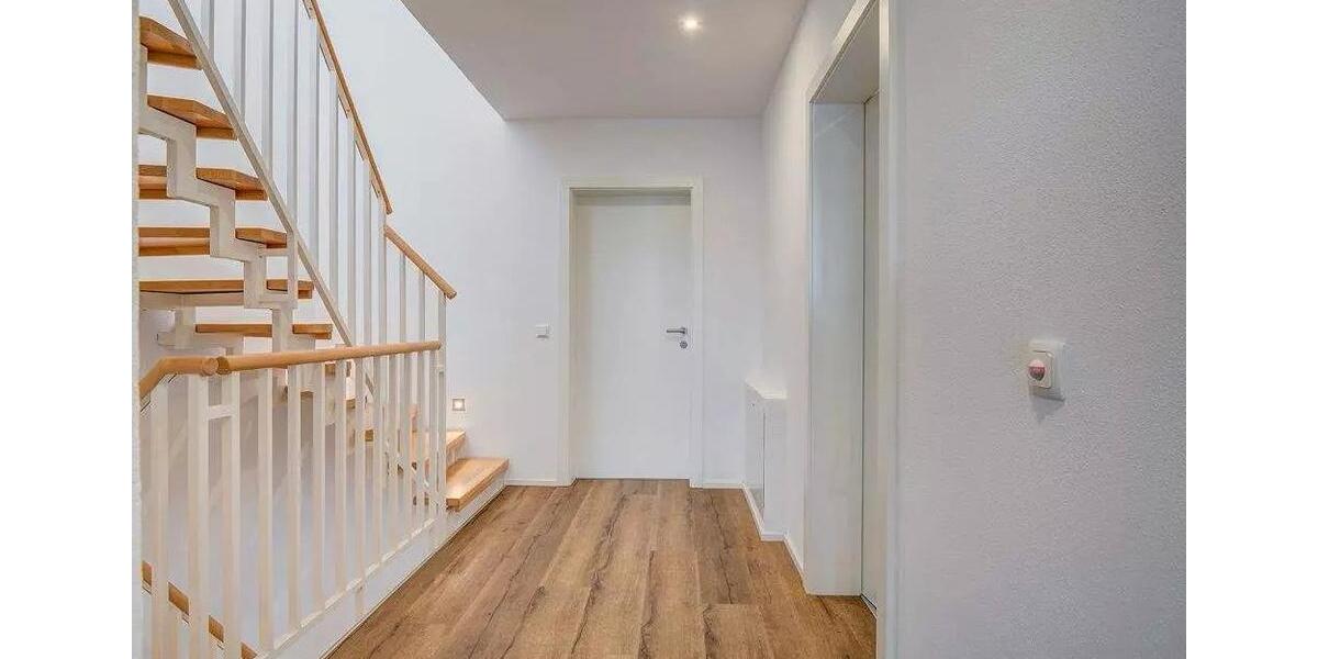 Doppelhaushälfte Burghausen - 5 Zimmer, 150 m&sup2;, 1.550&euro; | Angebot:25400312
