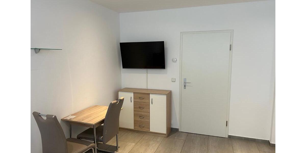 Wohnen auf Zeit Unterwellenborn - 3 Zimmer, 96 m&sup2;, 25&euro; | Angebot:21353198