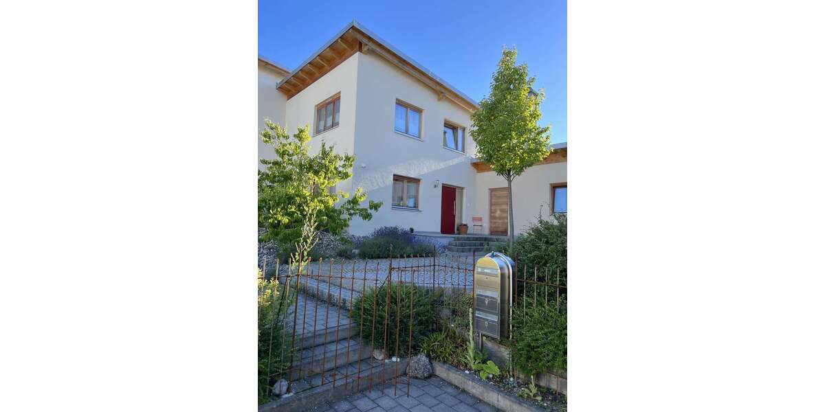 Etagenwohnung Simbach am Inn - 2 Zimmer, 86 m&sup2;, 998&euro; | Angebot:26394845