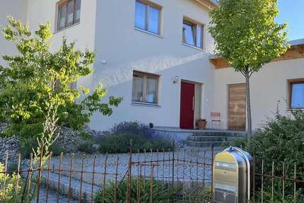 Wohnung Simbach am Inn - 2 Zimmer, 86 m&sup2;, 998&euro; | Angebot:26394845