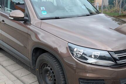 VW Tiguan 258.000 km 6.200 &euro; Niedernberg 63843