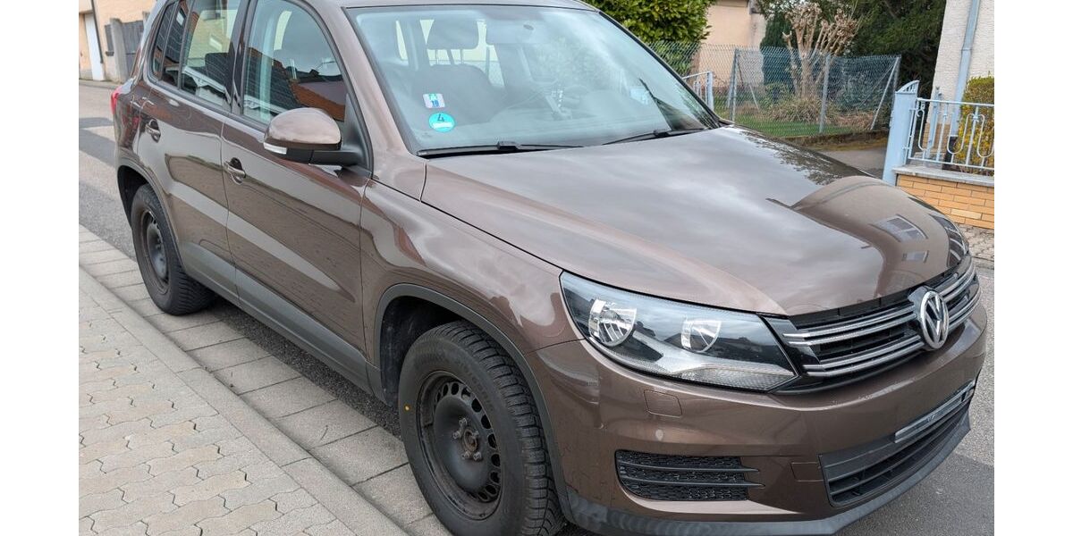 VW Tiguan 258.000 km 6.200 &euro; Niedernberg 63843