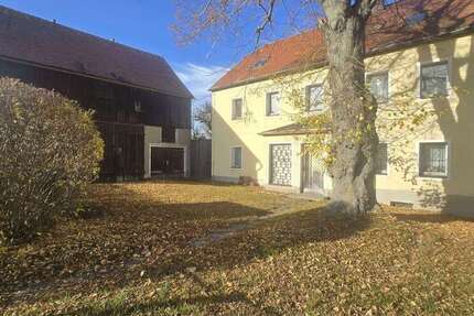 Haus Freiberg - 8 Zimmer, 172 m&sup2;, 237.000&euro; | Angebot:24269857