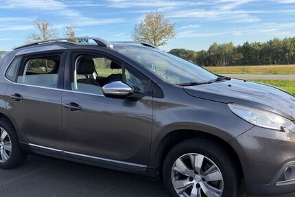 Peugeot 2008 76.000 km 7.990 &euro; Dresden 01099
