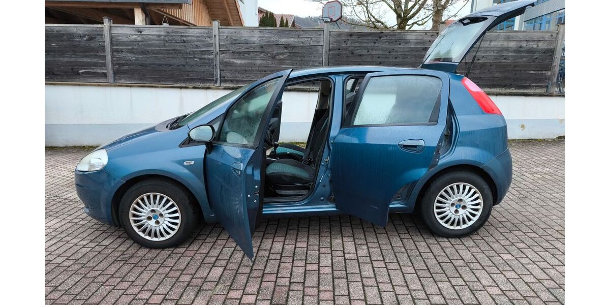 Fiat Punto 160.284 km 1.999 &euro; Ebringen 79285