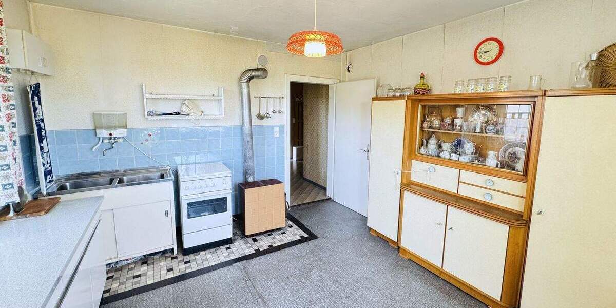 Wohnhaus in ruhiger Ortsrandlage von Sulzbach-Rosenberg zimmer