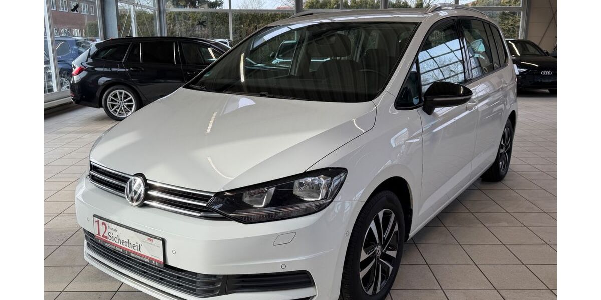 VW Touran 141.626 km 17.499 &euro; Buxtehude 21614