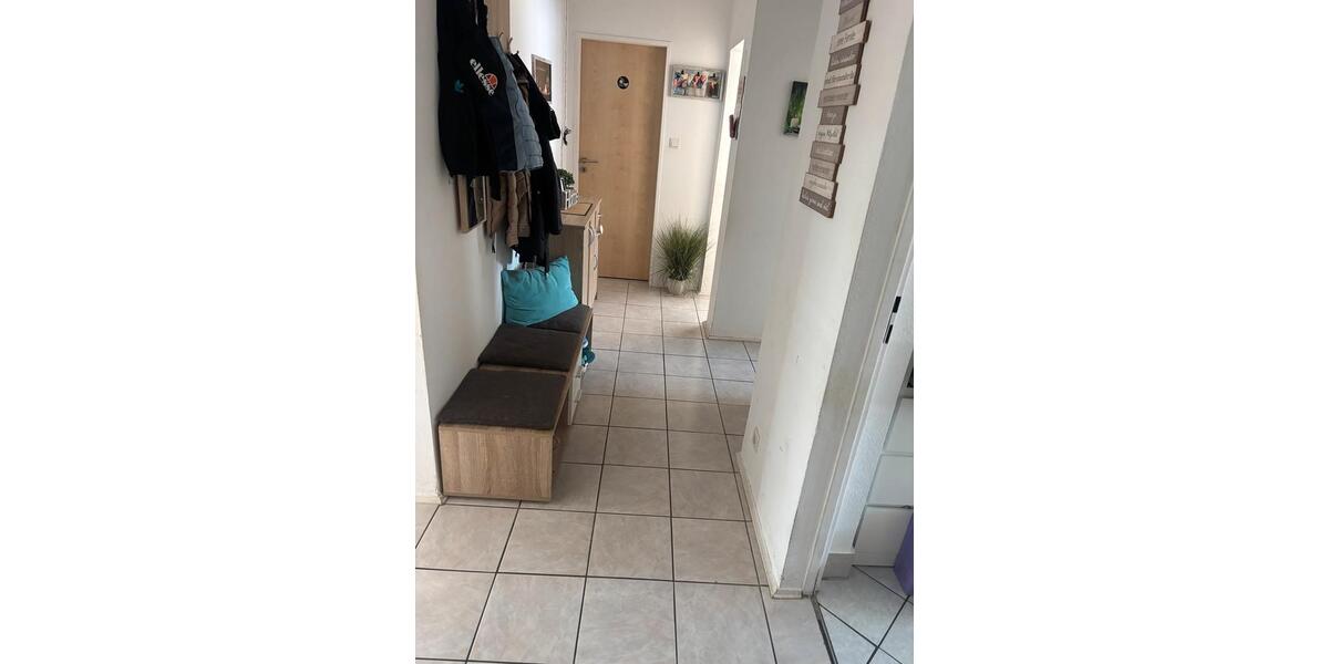 Dachgeschoßwohnung Langenselbold - 3 Zimmer, 76 m&sup2;, 700&euro; | Angebot:26318580