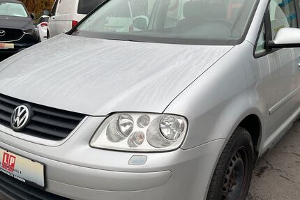 VW Touran 141.076 km 1.290 &euro; Giessen 35394