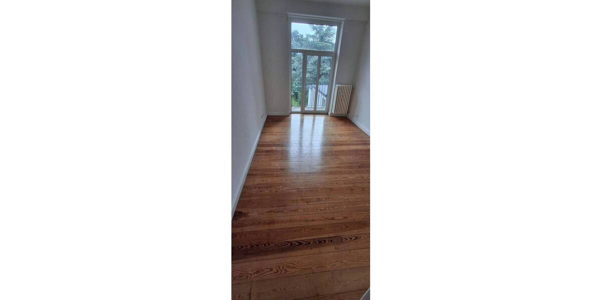 Etagenwohnung Neumünster Innenstadt - 3 Zimmer, 83 m&sup2;, 669&euro; | Angebot:25746371