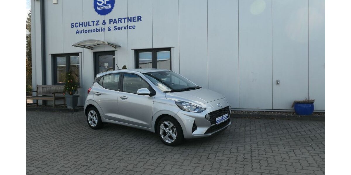 Hyundai i10 84.166 km 12.990 &euro; Trittau bei Hamburg 22946