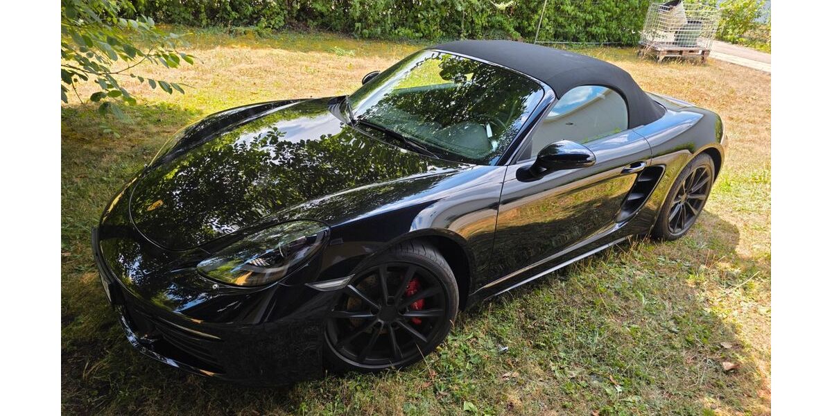 Porsche Boxster 37.900 km 62.600 &euro; Schwäbisch Hall 74523