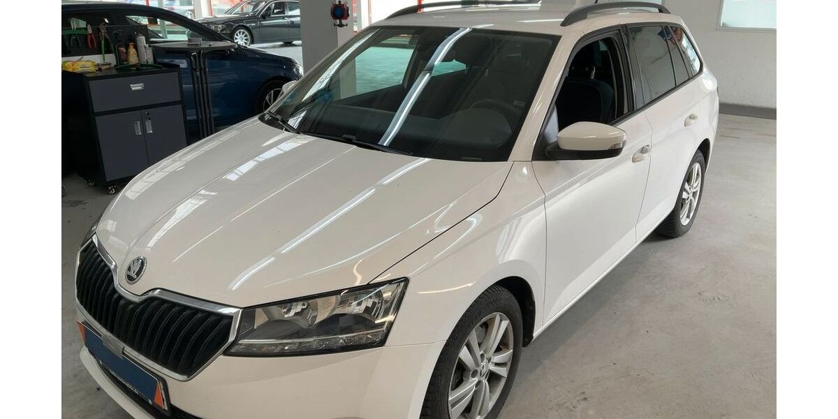 Skoda Fabia 17.463 km 15.750 &euro; Leipzig 04347