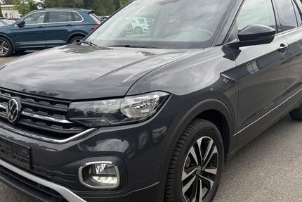 VW T-Cross 122.604 km 15.990 &euro; Braunschweig 38122