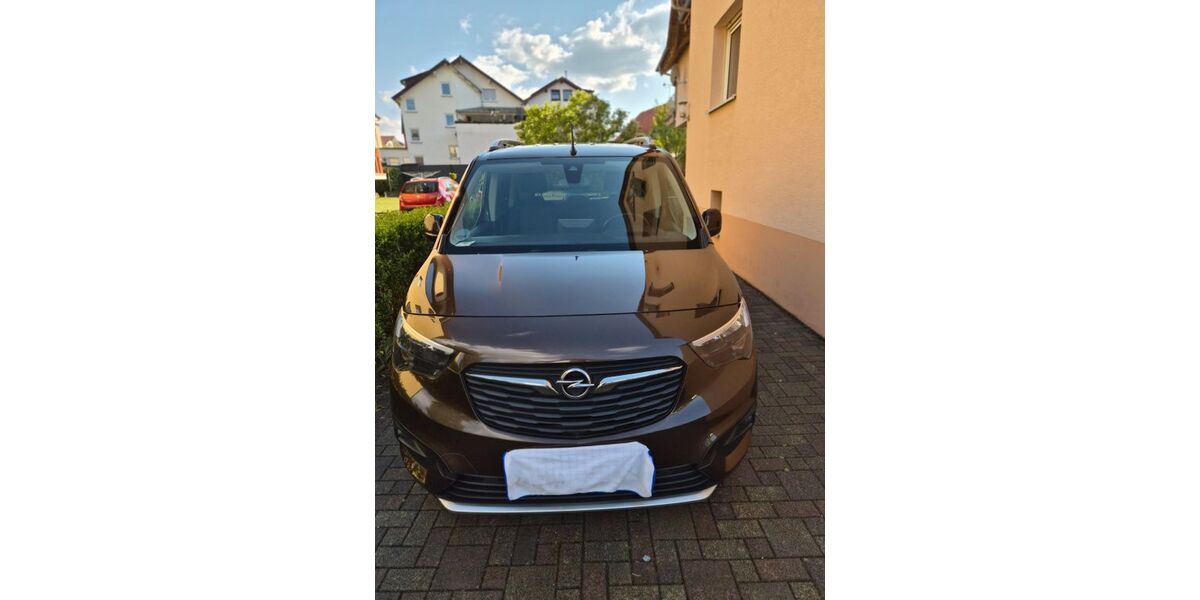 Opel Combo Life 90.000 km 18.900 &euro; Freigericht 63579