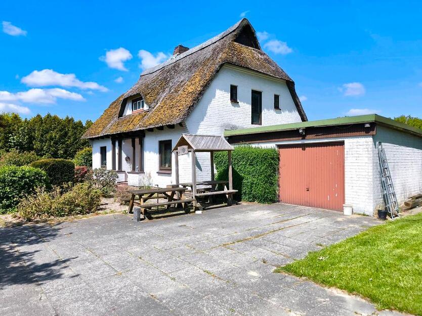 Charmantes Einfamilienhaus auf 1900m2 • Optionale Koppel 13000m2