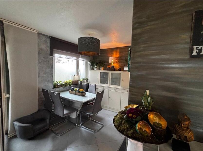 Helle, mit Liebe renovierte 3,5 Zimmer Wohnung