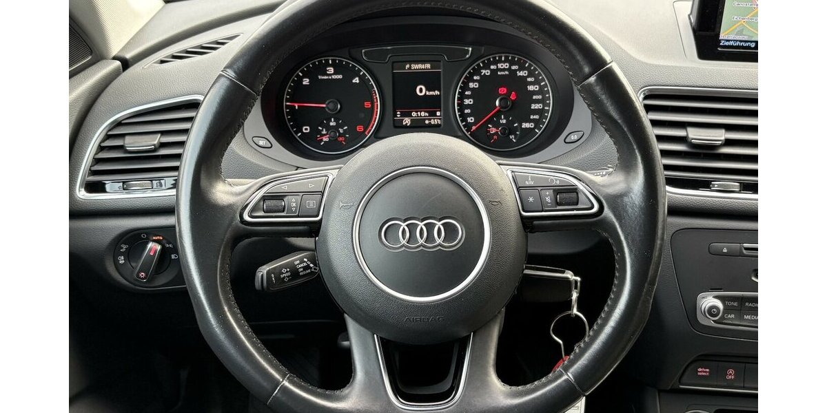 Audi Q3 2.0 TDI/NAVI/AHK/KLIMA/SCHECKHEFT-GEPFLEGT 158.447 km 13.900 &euro; Villingen-Schwenningen 78054