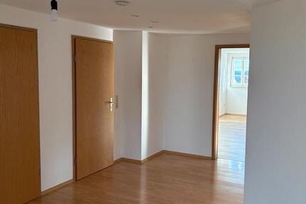 Wohnung Weinsberg - 3.5 Zimmer, 93 m&sup2;, 630&euro; | Angebot:25390637