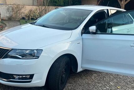 Skoda Rapid 123.682 km 9.400 &euro; GRASLEBEN 38368