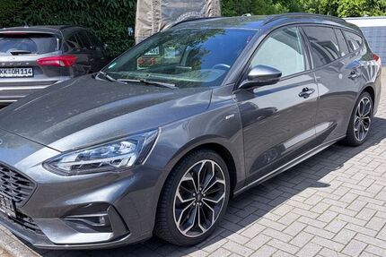 Ford Focus 64.999 km 18.590 &euro; Krefeld 47839