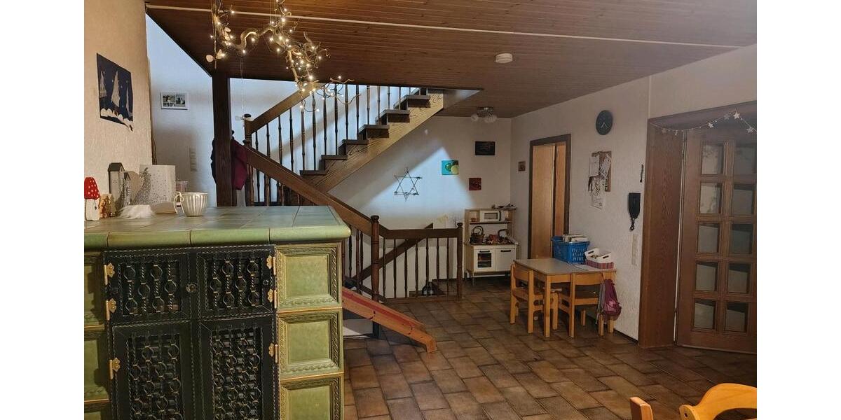 Reihenhaus Bretten - 4.5 Zimmer, 140 m&sup2;, 1.400&euro; | Angebot:24565196