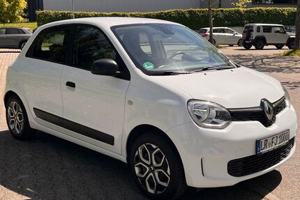 Renault Twingo 54.500 km 7.990 &euro; Offenburg 77654