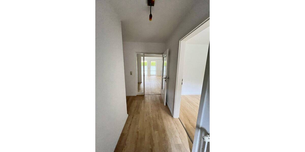 Reihenmittelhaus Flensburg Mürwik - 6 Zimmer, 150 m&sup2;, 1.500&euro; | Angebot:26891857