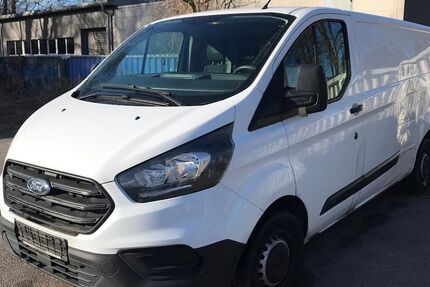 Ford Transit Custom 270.000 km 6.890 &euro; Hamburg 22767