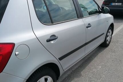 Skoda Fabia 48.701 km 5.900 € Fürstenfeldbruck 82256