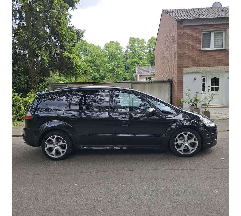 S-Max