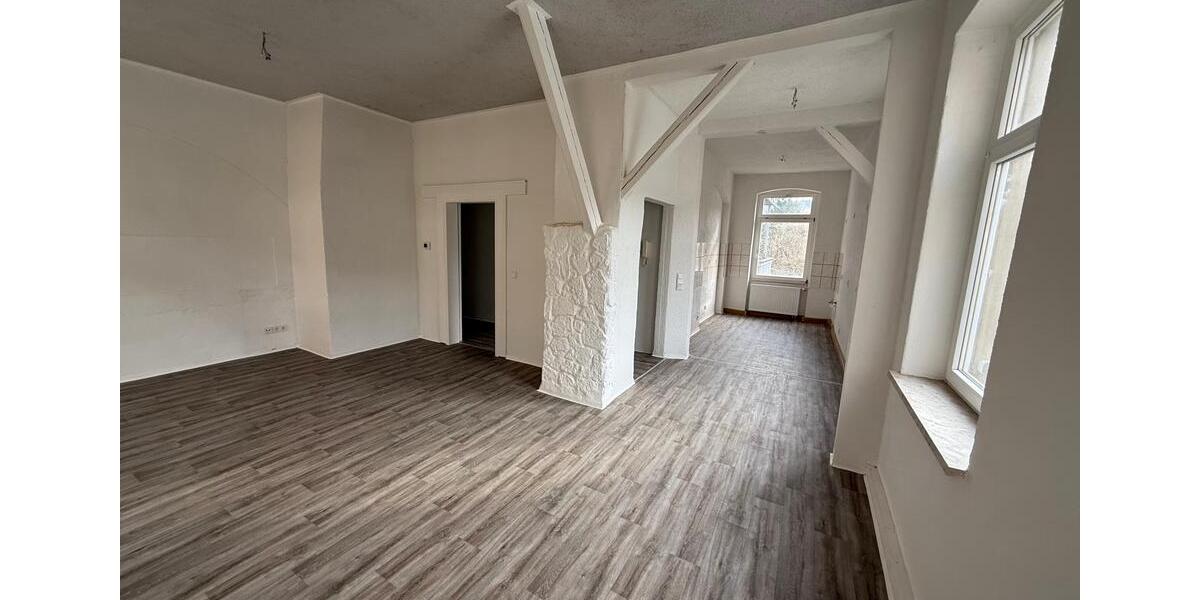 Etagenwohnung Greiz - 4 Zimmer, 115 m&sup2;, 650&euro; | Angebot:25887625