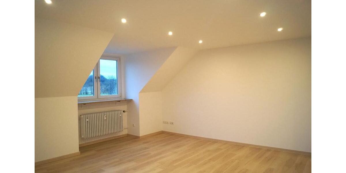 Dachgeschoßwohnung Stegaurach - 3 Zimmer, 69 m&sup2;, 770&euro; | Angebot:26448798