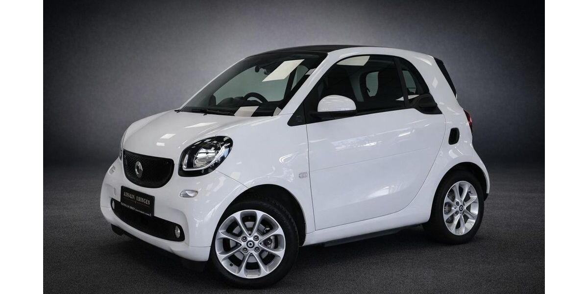 Smart ForTwo 30.000 km 10.880 &euro; Uhingen 73066