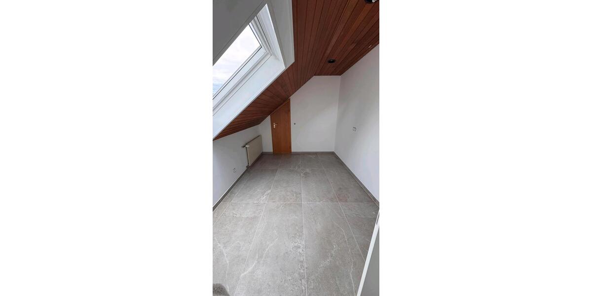 Dachgeschoßwohnung Bünde - 3 Zimmer, 84 m&sup2;, 950&euro; | Angebot:26676949