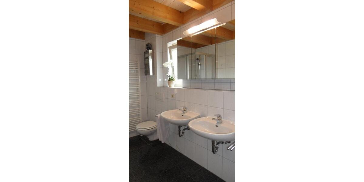 Mehrfamilienhaus, Wohnhaus Lorch - 7 Zimmer, 245 m&sup2;, 795.000&euro; | Angebot:25395949