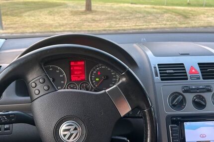 VW Touran 150.000 km 6.050 &euro; Hamburg 20539