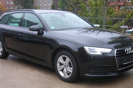 Audi A4 211.556 km 10.490 € Hamburg 20537