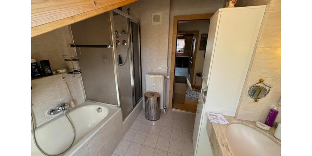 Dachgeschoßwohnung Füssen - 3 Zimmer, 75 m&sup2;, 1.200&euro; | Angebot:25218928