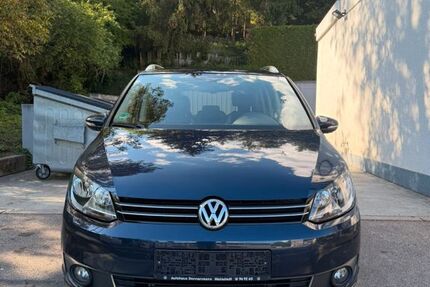 VW Touran 107.400 km 8.999 &euro; Reichenbach 73262