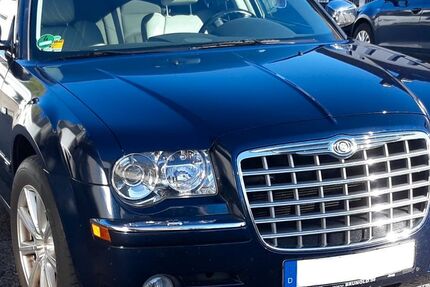 Chrysler 300C 169.000 km 12.999 &euro; Böblingen 71032
