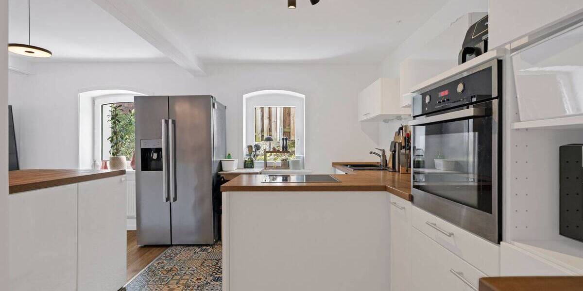 Etagenwohnung Hannover Linden-Süd - 5 Zimmer, 165 m&sup2;, 696.000&euro; | Angebot:26106373