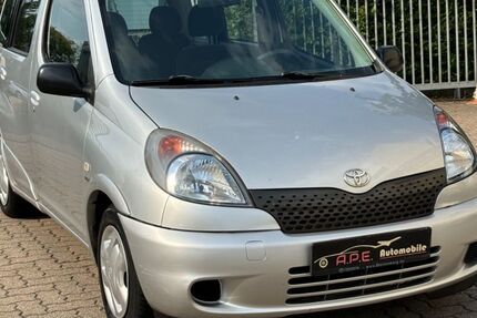 Toyota Yaris 242.000 km 2.500 &euro; Norderstedt 22848