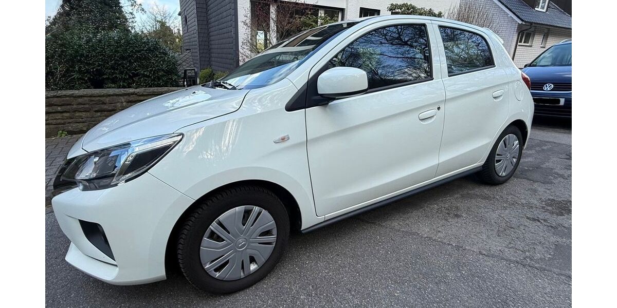 Mitsubishi Space Star 15.000 km 10.900 &euro; München 81369