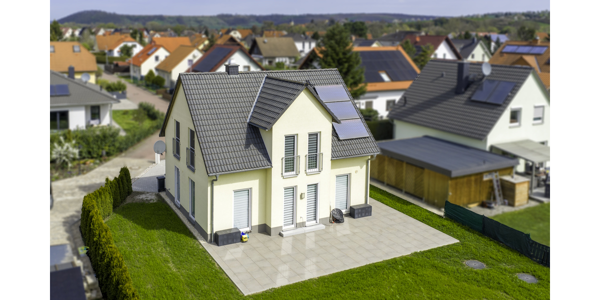 Einziehen & wohlfühlen: neuwertiges EFH mit Erdwärmeheizung, Terrasse und ca. 118 m² Wohnfläche in Top-Zustand in Caaschwitz! - Einfamilienhaus Caaschwitz | Angebot:26429689
