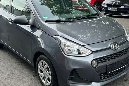 Hyundai i10 28.000 km 9.500 € Wiesbaden 65203