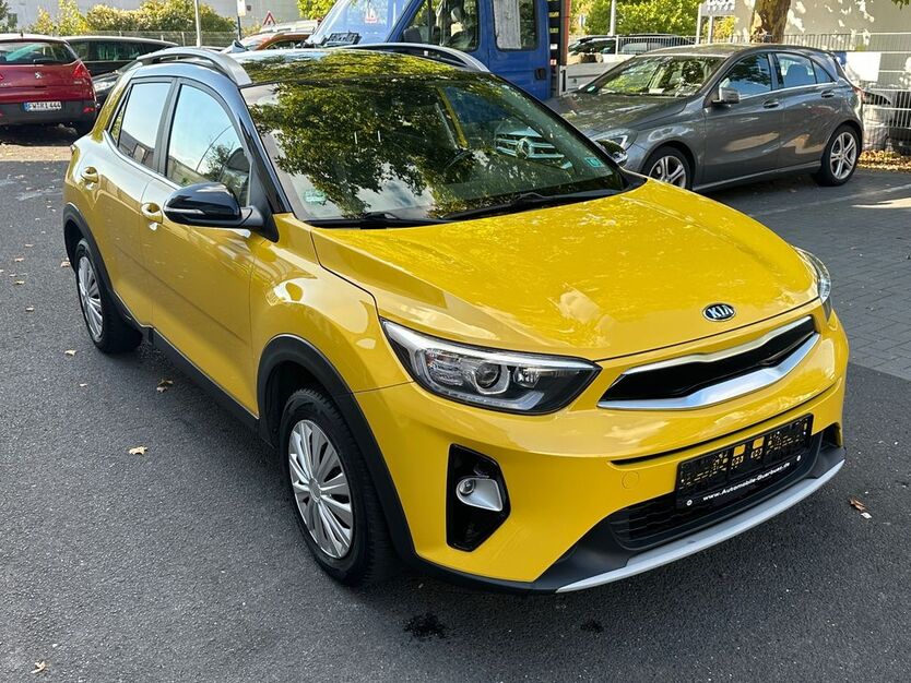 Kia Stonic 54.000 km 12.000 € Wiesbaden 65203