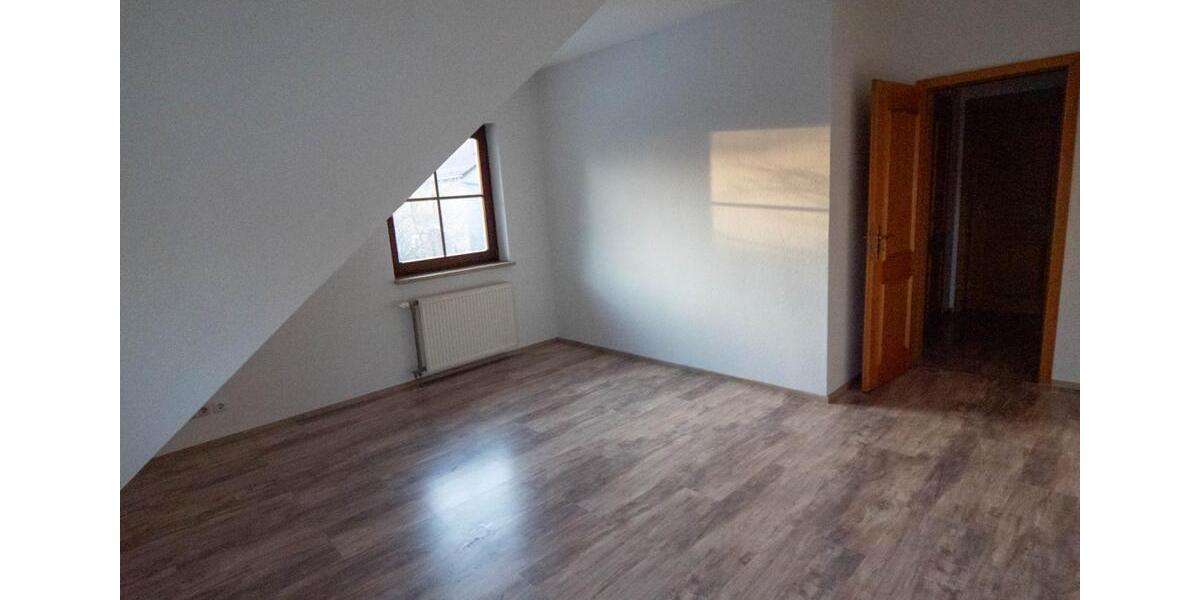 Dachgeschoßwohnung Trebsen/Mulde Mulde - 3 Zimmer, 72 m&sup2;, 650&euro; | Angebot:26705458