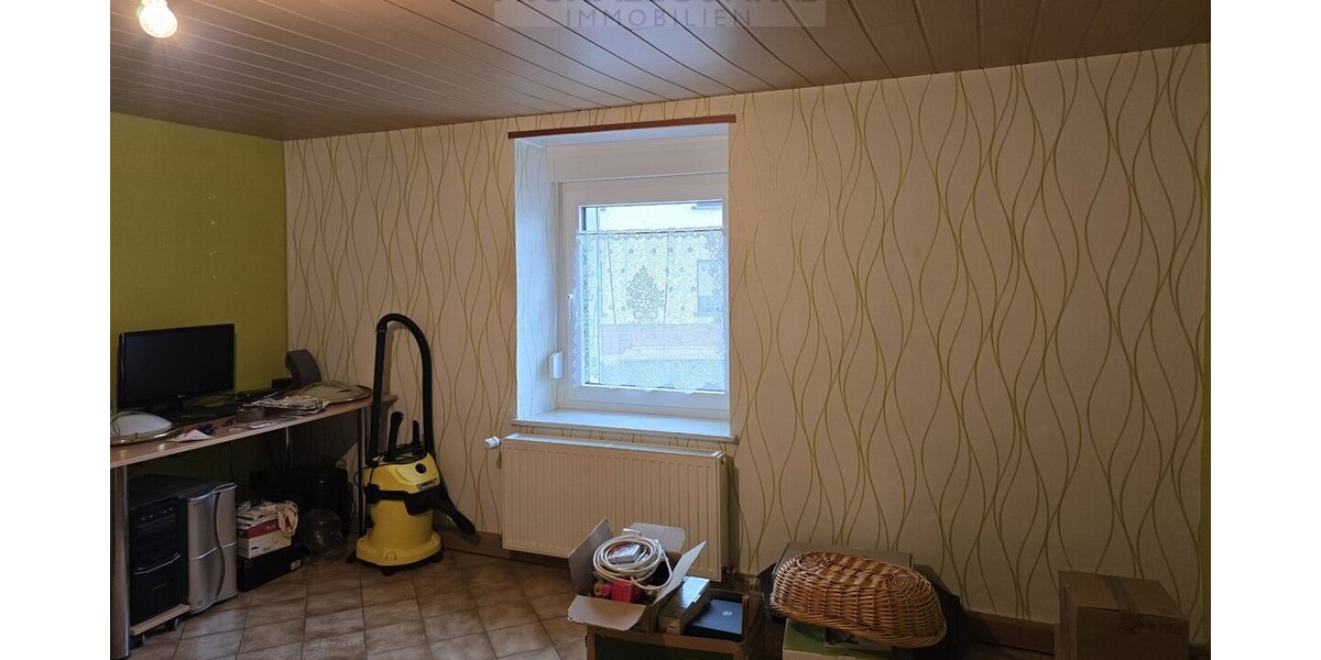 Modernisiertes Einfamilienhaus mit Einliegerwohnung Schmelz zentral - Einfamilienhaus Schmelz | Angebot:27010373