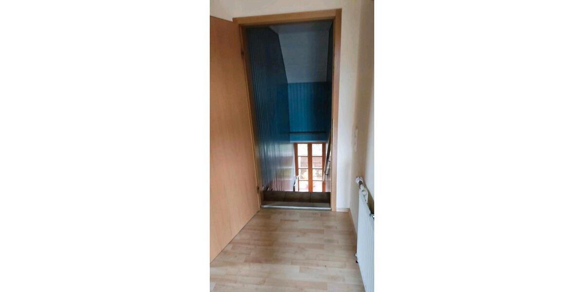 Dachgeschoßwohnung Flensburg Altstadt - 2 Zimmer, 84 m&sup2;, 950&euro; | Angebot:26316148